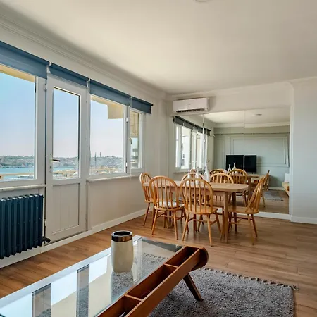 Two-bedroom Bosphorus View Family In Managed - Balcony Appartamento