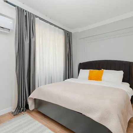 Two-bedroom Bosphorus View Family In Managed - Balcony