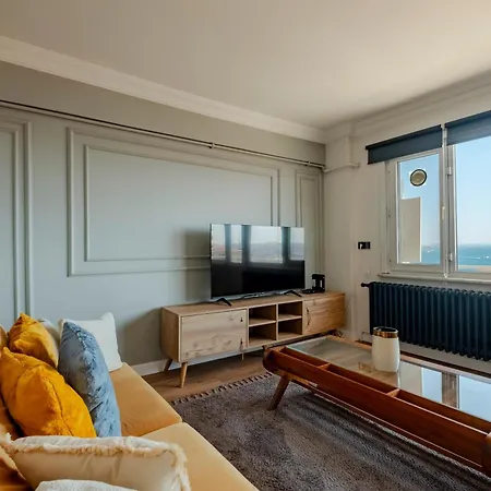 Two-bedroom Bosphorus View Family In Managed - Balcony Διαμέρισμα 4*