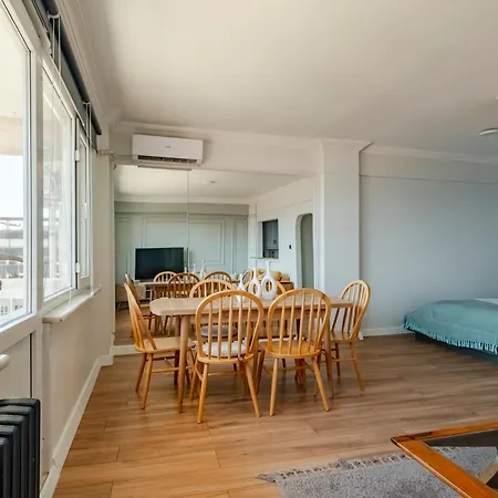 Διαμέρισμα Two-bedroom Bosphorus View Family In Managed - Balcony