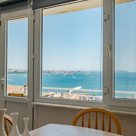 Two-bedroom Bosphorus View Family In Managed - Balcony