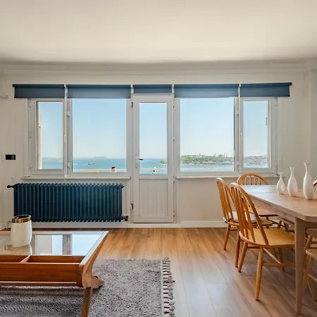 Two-bedroom Bosphorus View Family In Managed - Balcony 4* Κωνσταντινούπολη